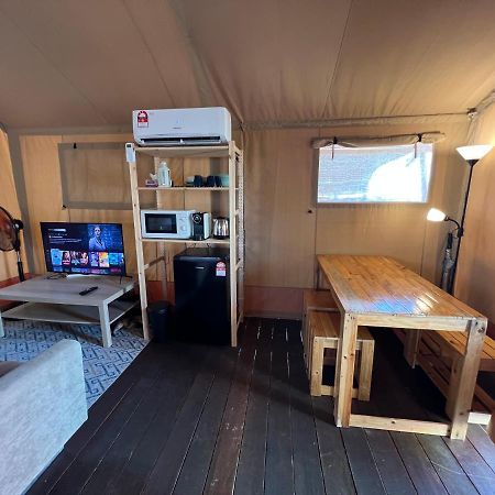 Rembulan Escape - Beachfront Safari Tent Kampung Penarik Zewnętrze zdjęcie