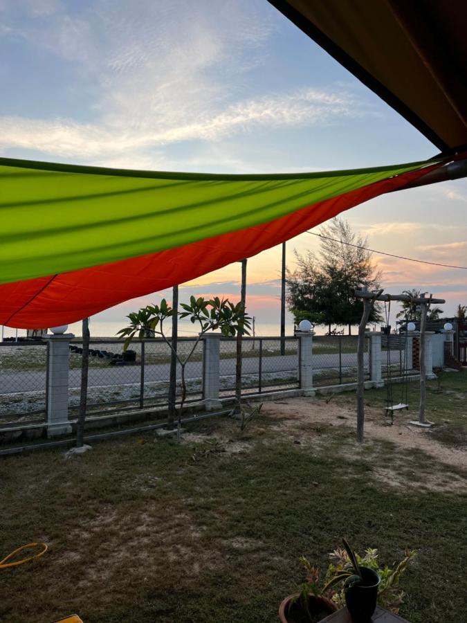 Rembulan Escape - Beachfront Safari Tent Kampung Penarik Zewnętrze zdjęcie